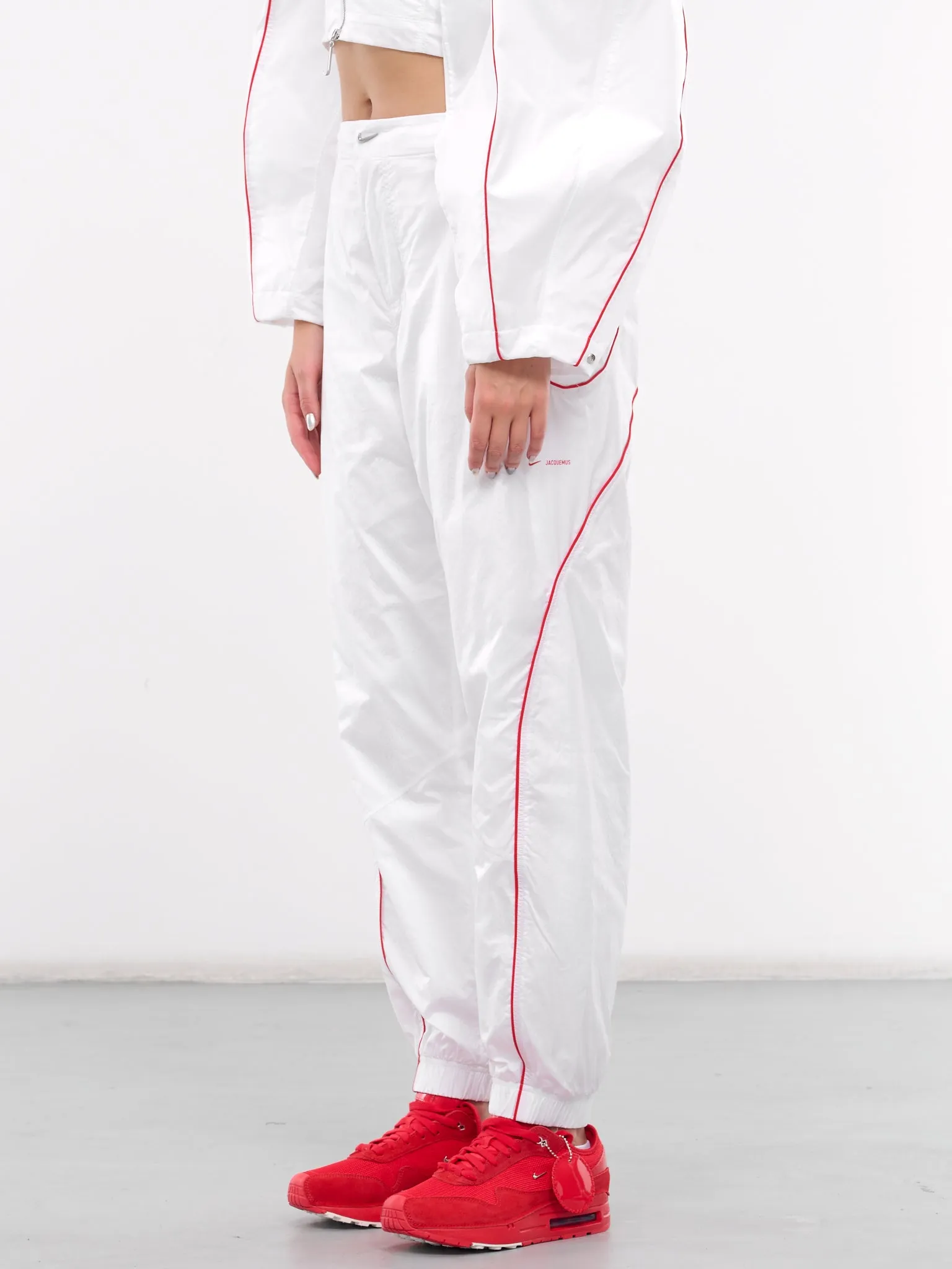 Jacquemus Le Bas De Jogging (FV5701-100-WHITE-UNIVERSITY-RE)