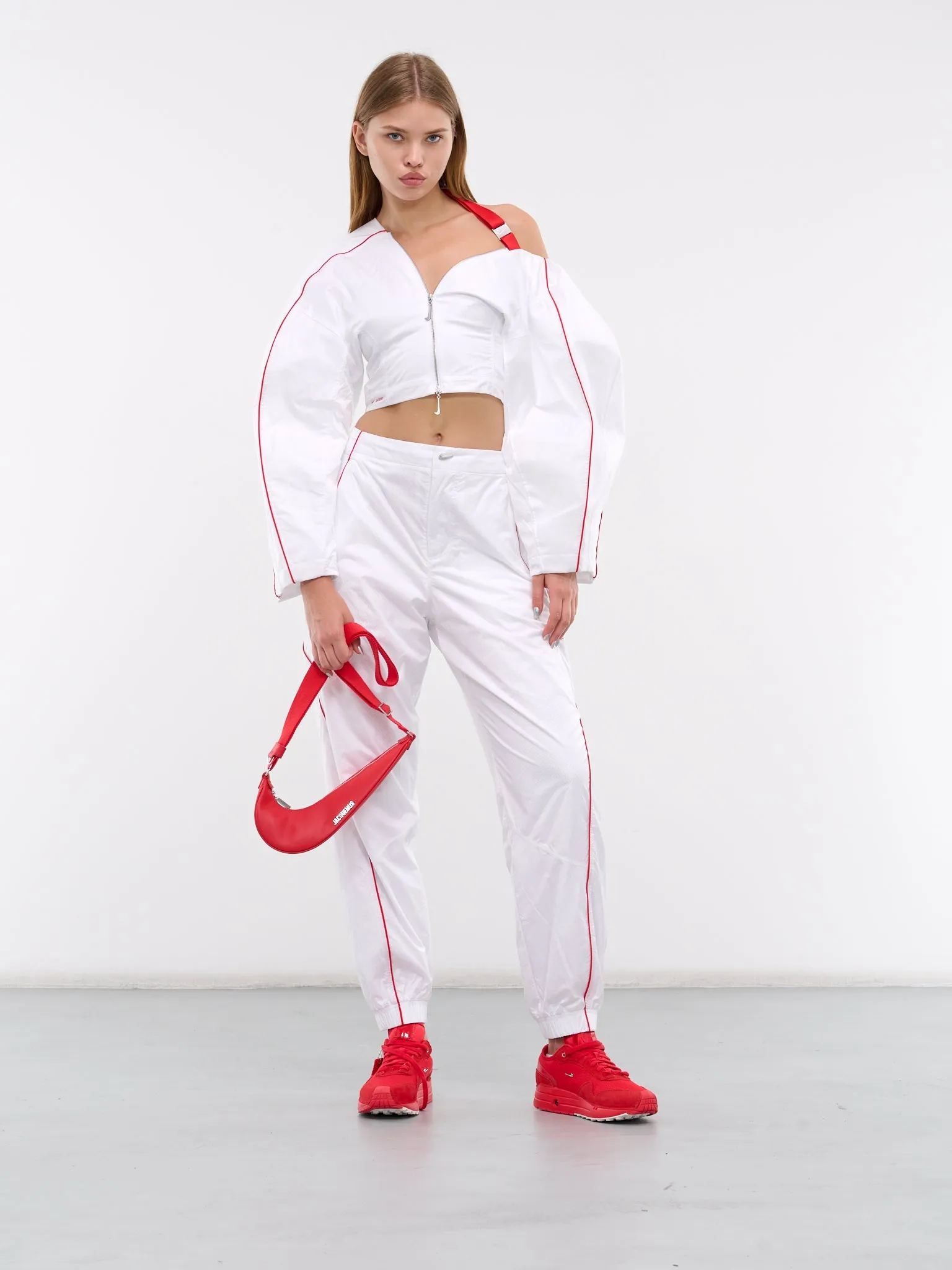 Jacquemus Le Bas De Jogging (FV5701-100-WHITE-UNIVERSITY-RE)